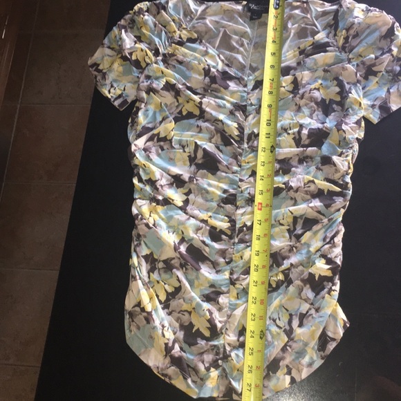 St.John Couture Top - Picture 7 of 8